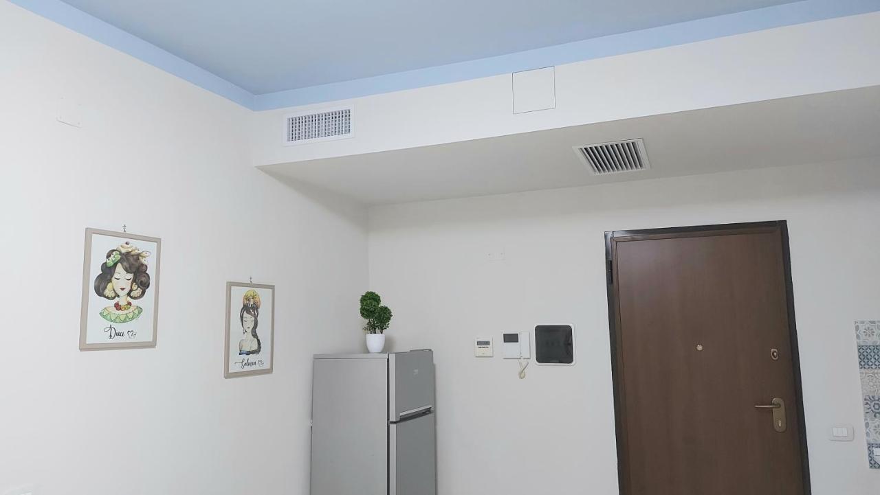 Appartamento In Pieno Centro I Mori E Le Dame Palerme Extérieur photo