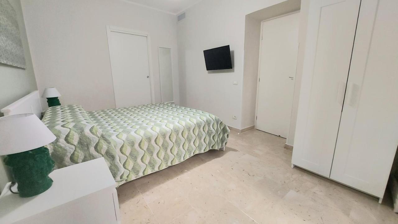 Appartamento In Pieno Centro I Mori E Le Dame Palerme Extérieur photo