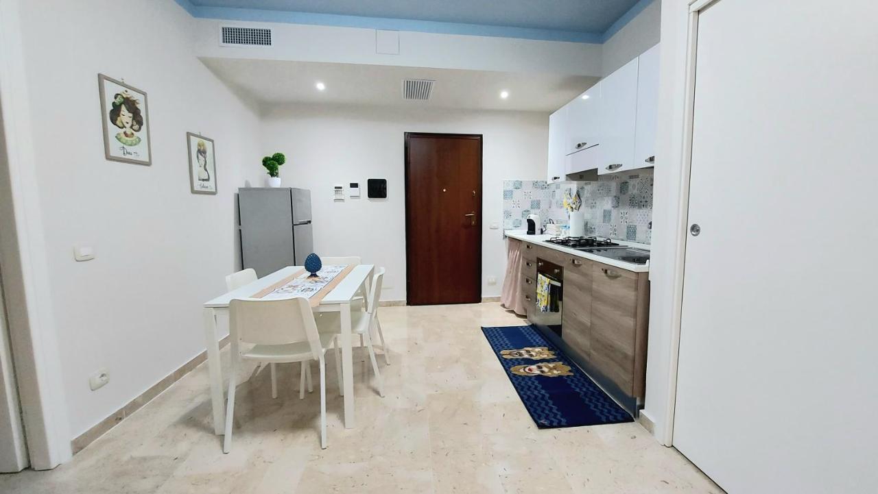 Appartamento In Pieno Centro I Mori E Le Dame Palerme Extérieur photo