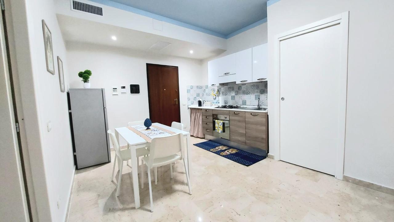 Appartamento In Pieno Centro I Mori E Le Dame Palerme Extérieur photo