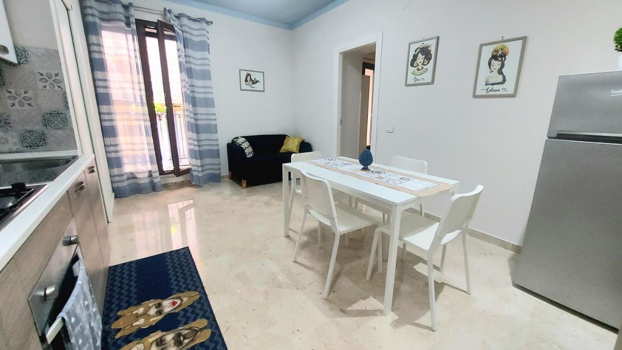 Appartamento In Pieno Centro I Mori E Le Dame Palerme Extérieur photo
